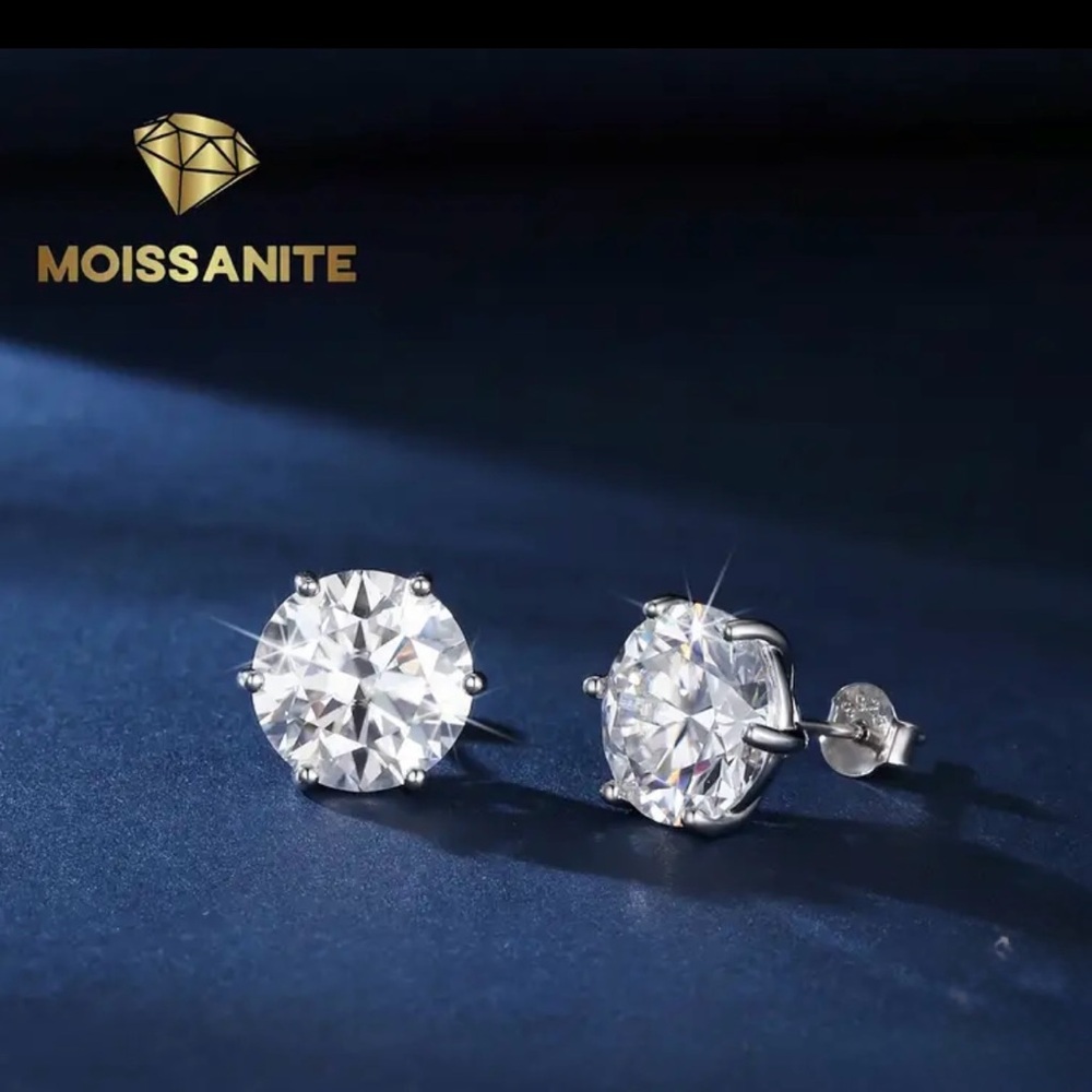2.0 Carat Moissanite Stud Earrings 18K Gold Over 925 Sterling Silver